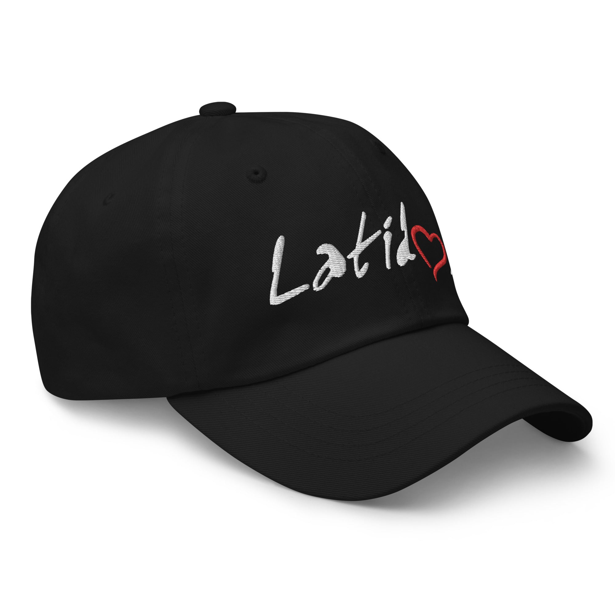 Black baseball cap with white embroidered text “Latidos” and a red heart design.
