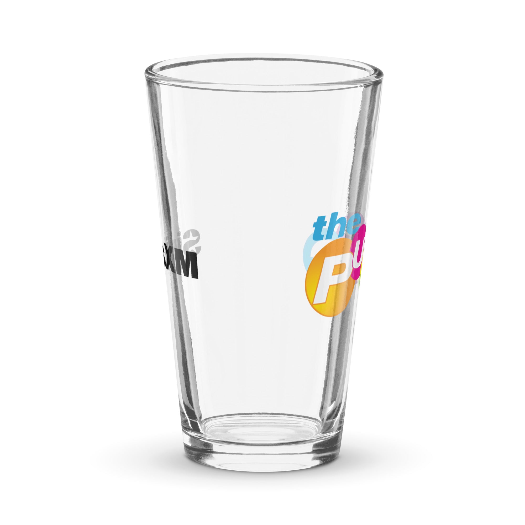 Clear pint glass. Side view.