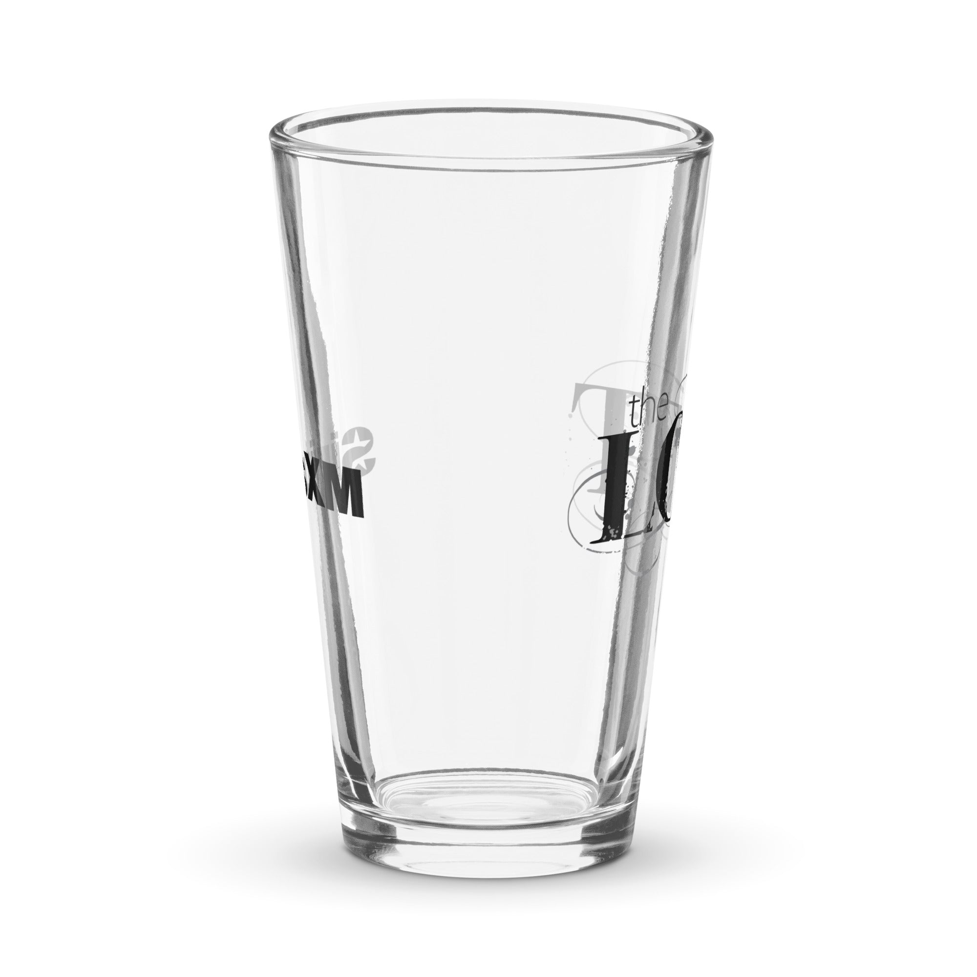 Clear pint glass. Side view.