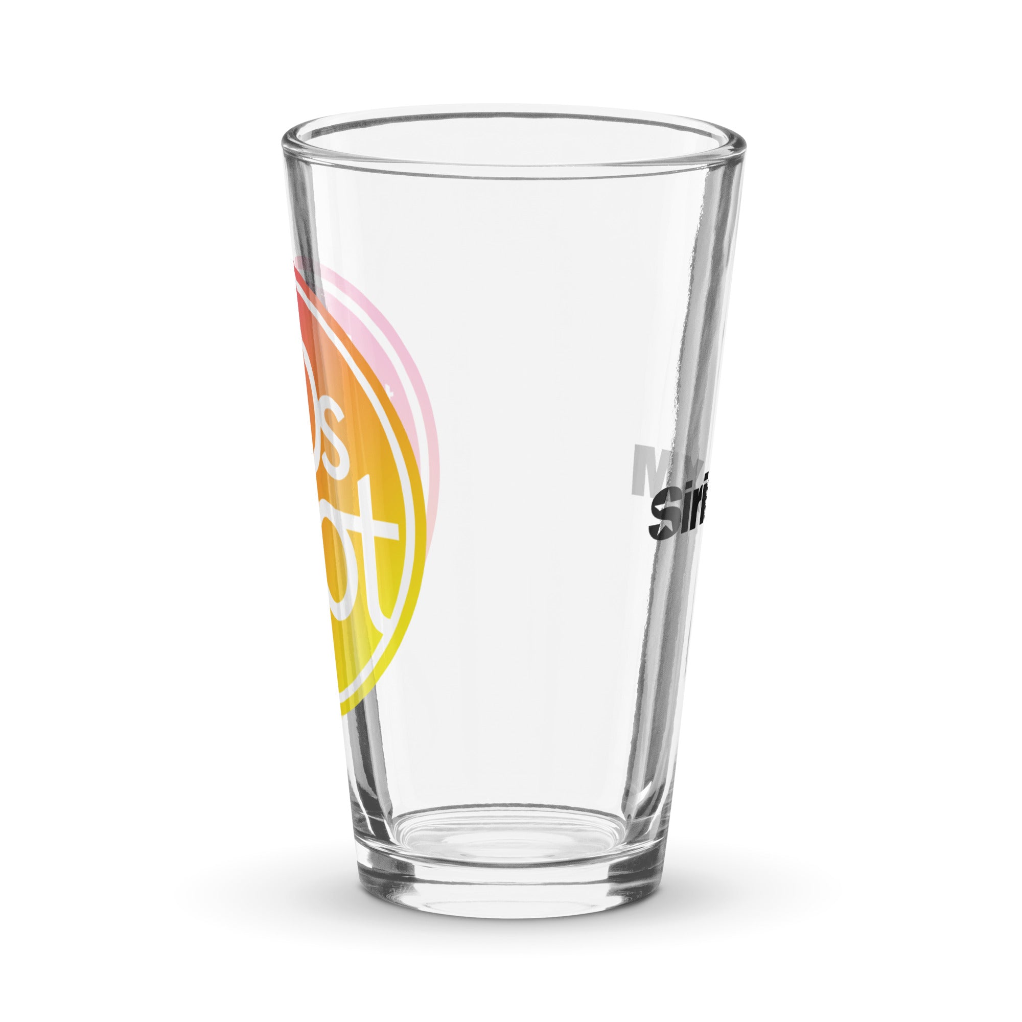 Clear pint glass. Side view.
