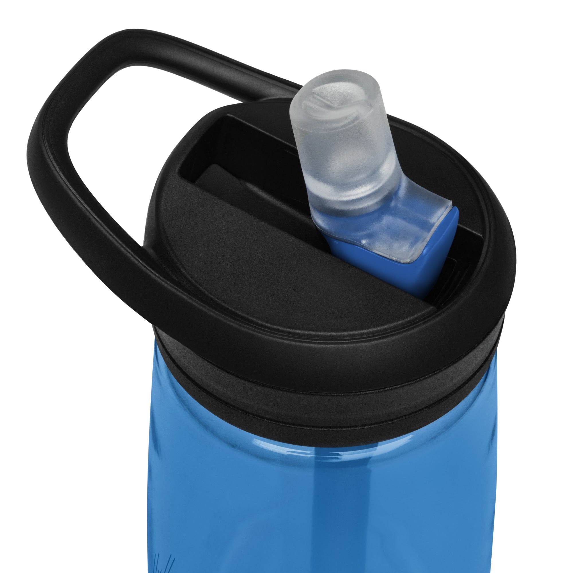 A close-up of the CamelBak bottle’s black lid featuring a flip-top straw spout and carrying handle, showing the drinking mechanism in detail.